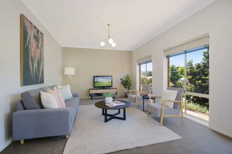 627 Pearsall Street, Lavington NSW 2641