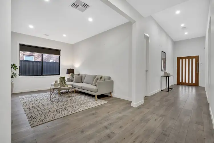 Fourth view of Homely house listing, 7 Montvale Drive, Craigieburn VIC 3064