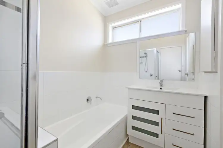Sixth view of Homely house listing, 2 Tecoma Street, Frankston North VIC 3200