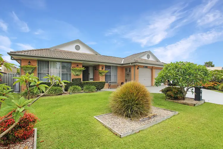 12 Billabong Avenue, Tea Gardens NSW 2324