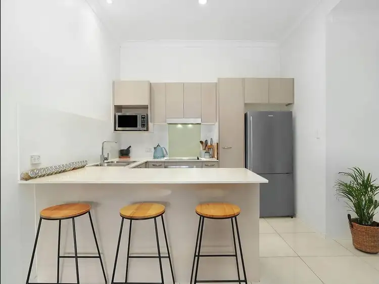 Second view of Homely unit listing, 8/6 Ovendean Street, Yeronga QLD 4104