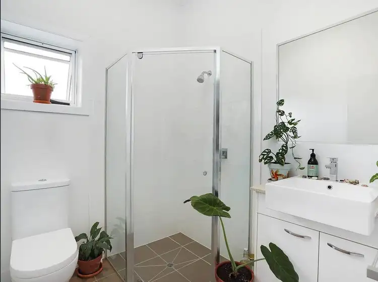 Fifth view of Homely unit listing, 8/6 Ovendean Street, Yeronga QLD 4104