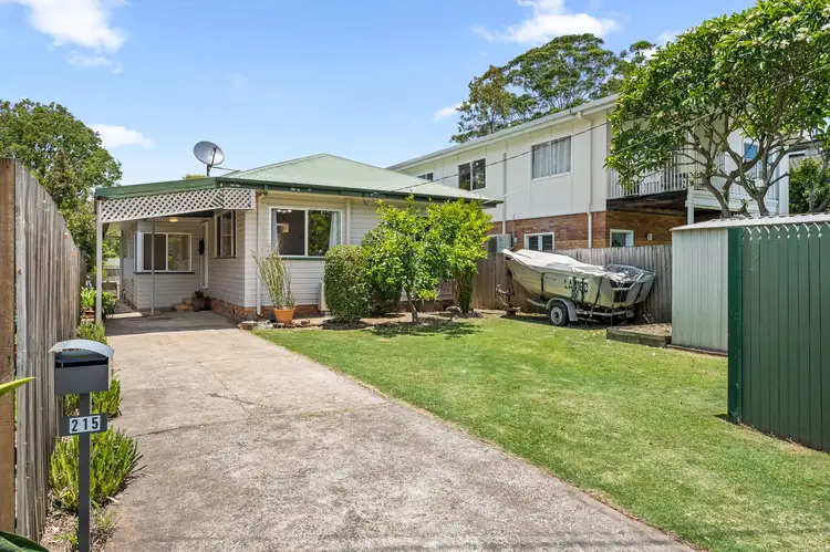 215 Graceville Avenue, Graceville QLD 4075