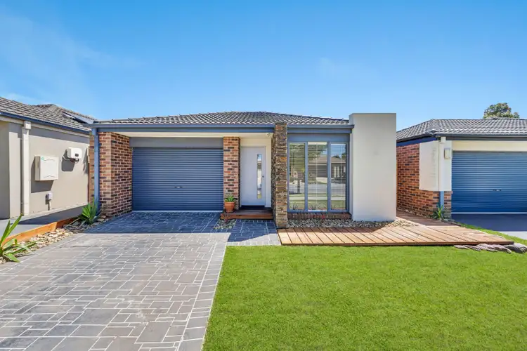 Main view of Homely house listing, 9 Greenaway Terrace, Cranbourne East VIC 3977