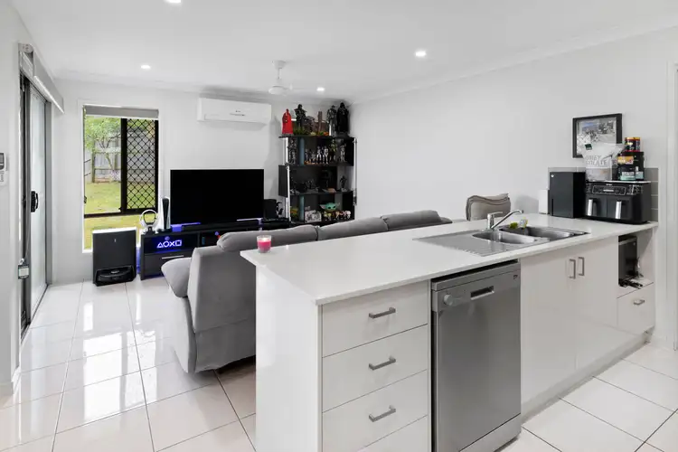 1/6 Joyce Street, Karalee QLD 4306