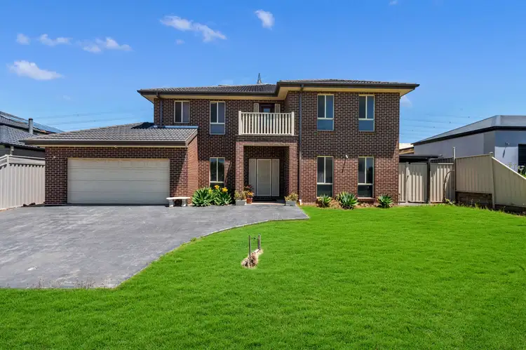 14 Queensberry Court, Hillside VIC 3037
