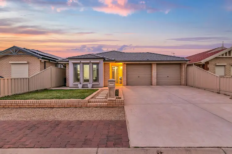 12 Elly Drive