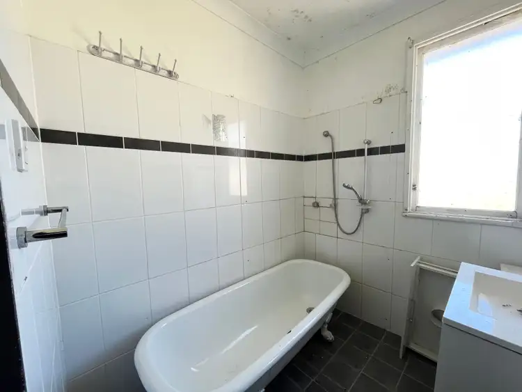 Fourth view of Homely house listing, 8 Kook Street, Darlington Point NSW 2706