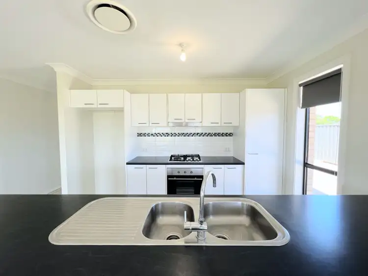 Sixth view of Homely house listing, 10 Bob Acheson Avenue, Forbes NSW 2871