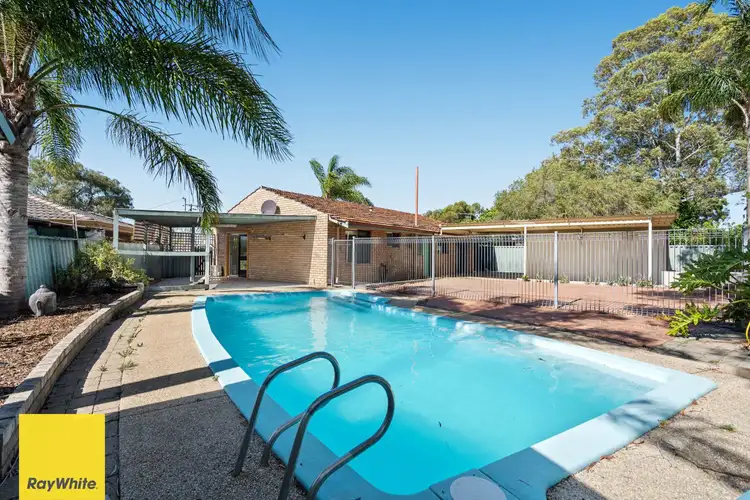 14 Stebbing Way, Girrawheen WA 6064