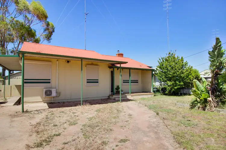 9 Andrew Street, Waikerie SA 5330