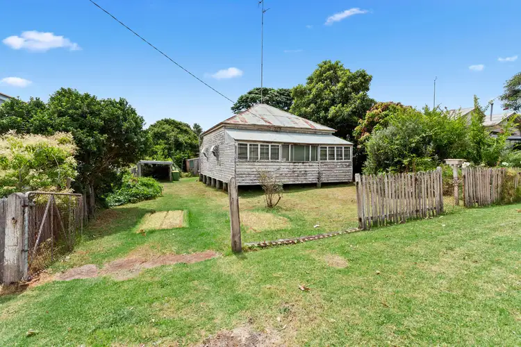 27 Hagan Street, North Toowoomba QLD 4350