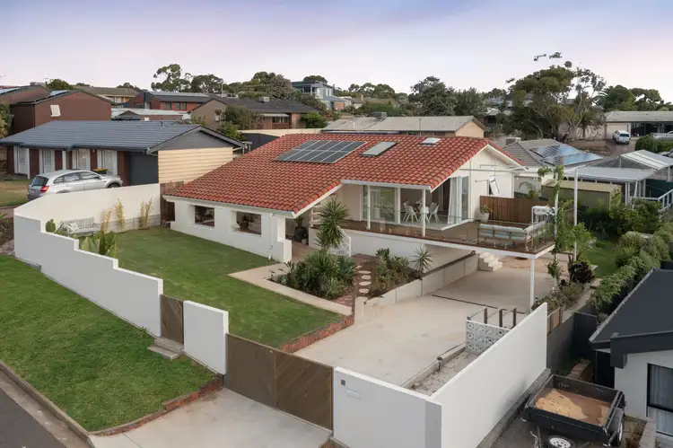 Second view of Homely house listing, 31 Manunda Way, Hallett Cove SA 5158