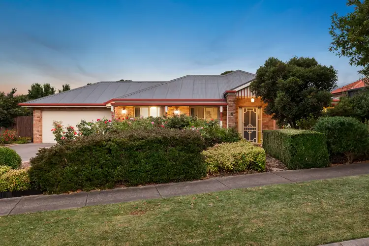 11 Thoroughbred Boulevard, Doreen VIC 3754