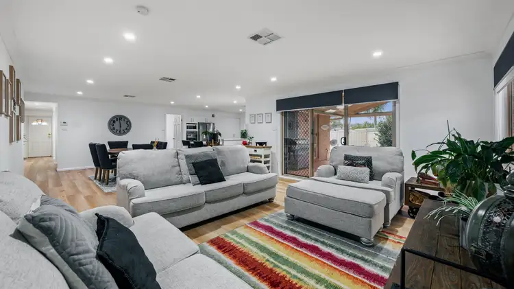 5 Dorrington Place, Glenmore Park NSW 2745