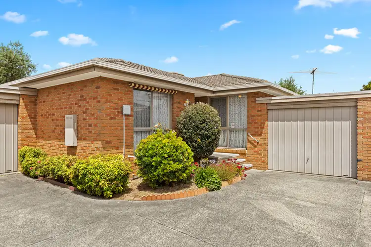 Main view of Homely unit listing, 2/10 Myrtle Street, Bayswater VIC 3153