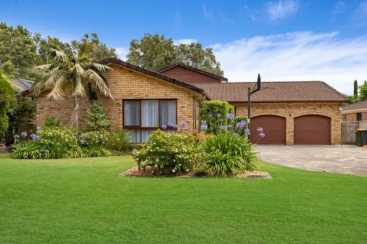 8 Govett Crescent, Figtree NSW 2525