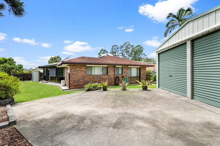 19 Bordeau Crescent, Petrie QLD 4502