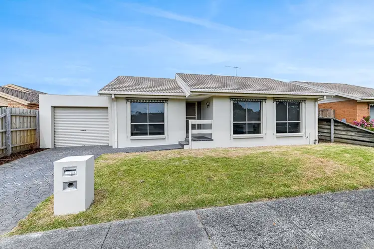 7 Neagle Mews, Berwick VIC 3806