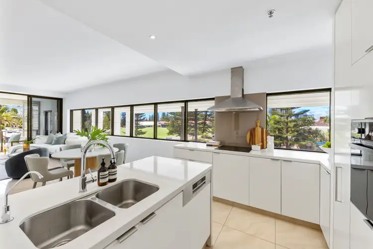 Fourth view of Homely unit listing, 202/14 George Avenue, Broadbeach QLD 4218