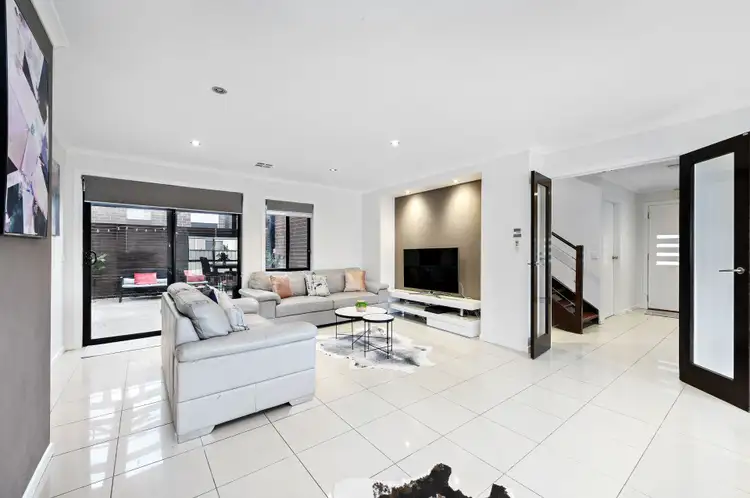 Sixth view of Homely house listing, 1/49 Jade Way, Hillside VIC 3037