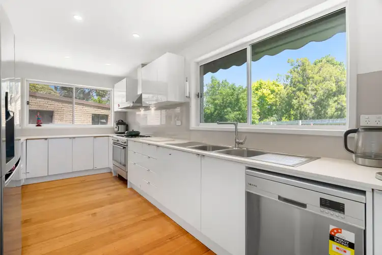 Fourth view of Homely house listing, 5 Glenn Court, Clayton South VIC 3169