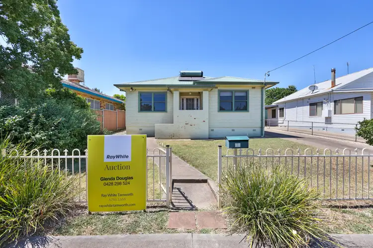 Main view of Homely house listing, 10 Thomas Street, Tamworth NSW 2340