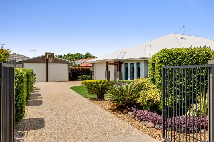 3 Greenway Close, Middle Ridge QLD 4350