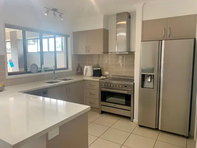 Fifth view of Homely house listing, 2 Harbourvue Court, Helensvale QLD 4212