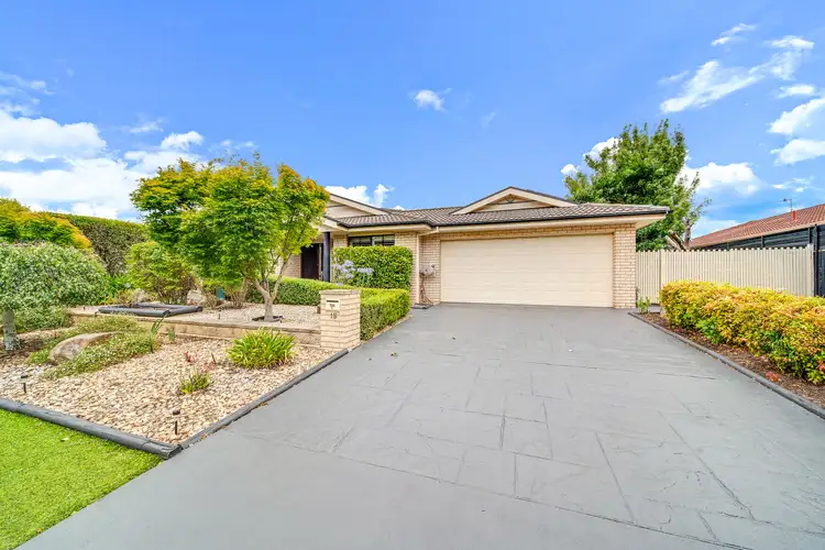 15 Coolgardie Street, Dunlop ACT 2615
