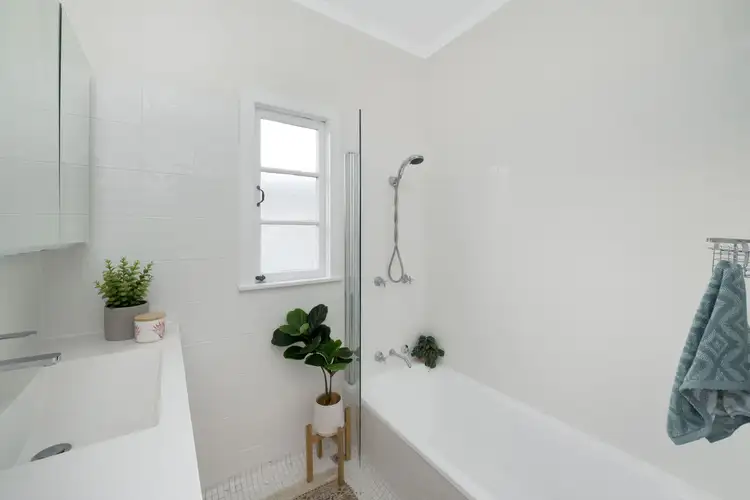 Seventh view of Homely house listing, 164 Francis Street, West End QLD 4810