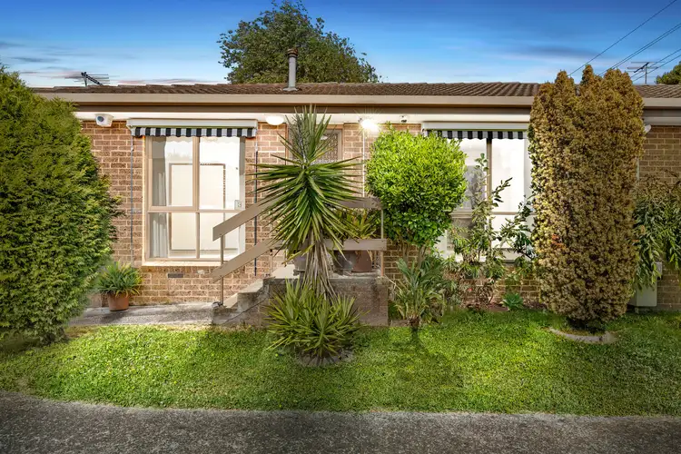 Main view of Homely unit listing, 2/14 Barkly Street, Ringwood VIC 3134
