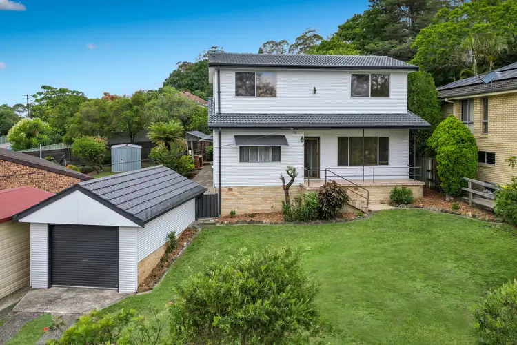 3 Tania Drive, Point Clare NSW 2250