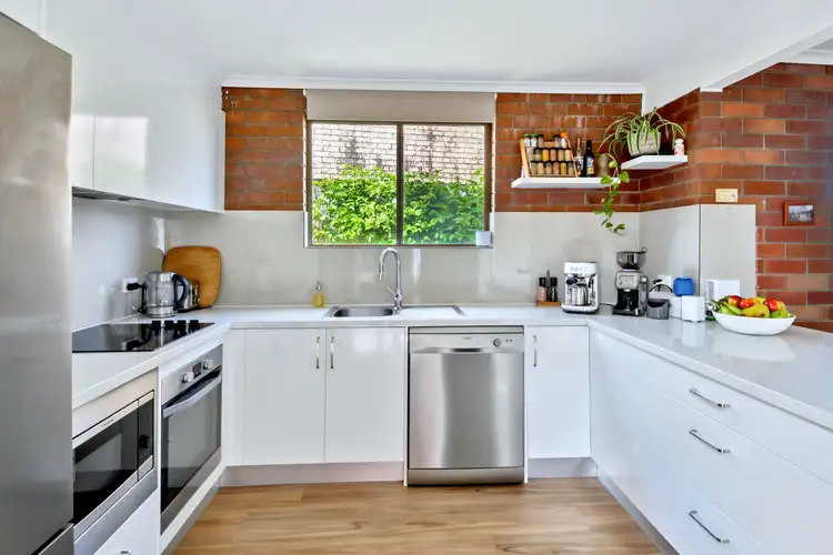 Sixth view of Homely unit listing, 2/122 Point Cartwright Drive, Buddina QLD 4575