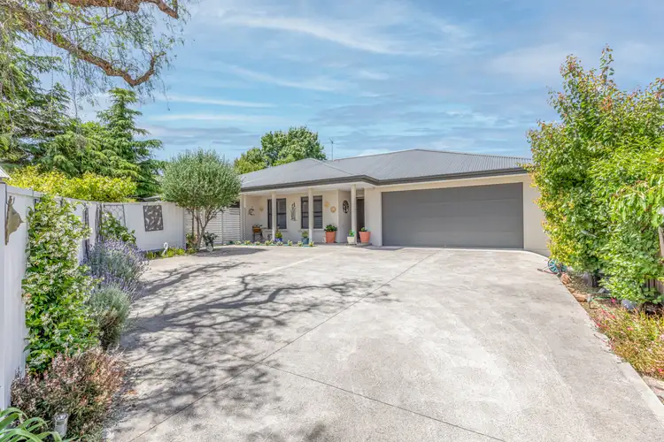 17 Blandford Street, Bathurst NSW 2795