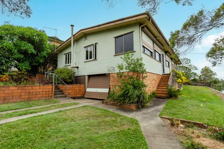 2 Cherston Street, Chermside West QLD 4032