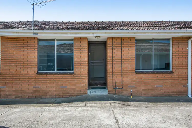 2/5-7 Wagga Road, Reservoir VIC 3073