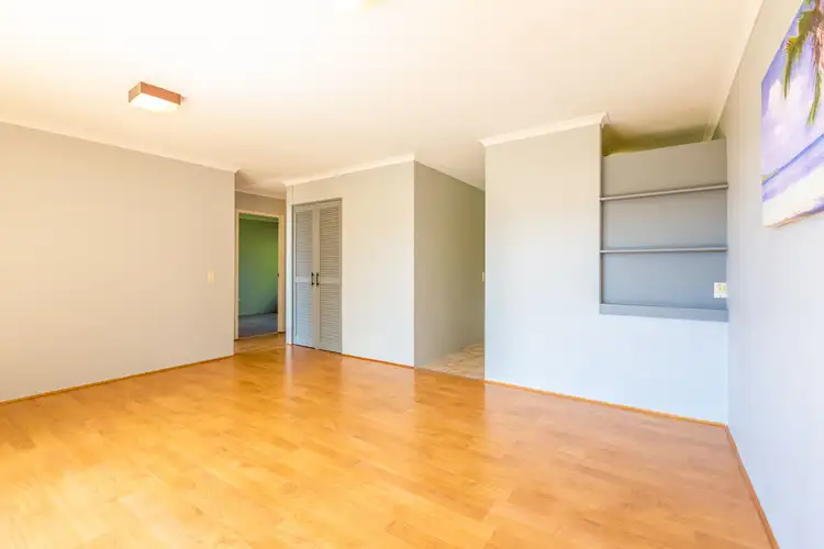 Sixth view of Homely apartment listing, 4/33 Darrambal Street, Chevron Island QLD 4217