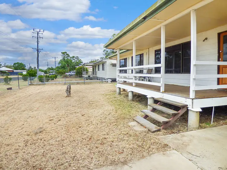 32 Howard Street, Roma QLD 4455