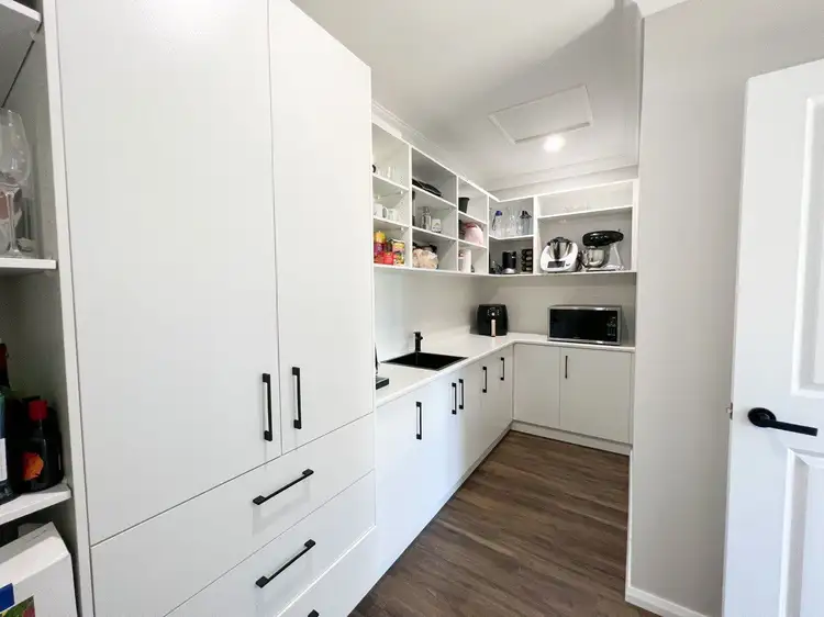 Sixth view of Homely house listing, 17 Charles Place, West Wyalong NSW 2671
