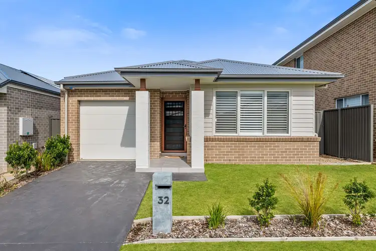 32 Limestone Avenue, Spring Farm NSW 2570