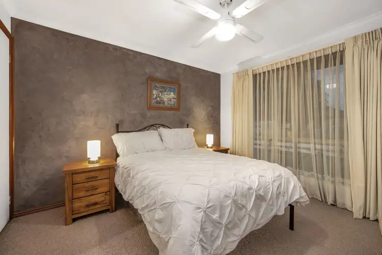 Sixth view of Homely house listing, 5 Templeton Crescent, Pakenham VIC 3810