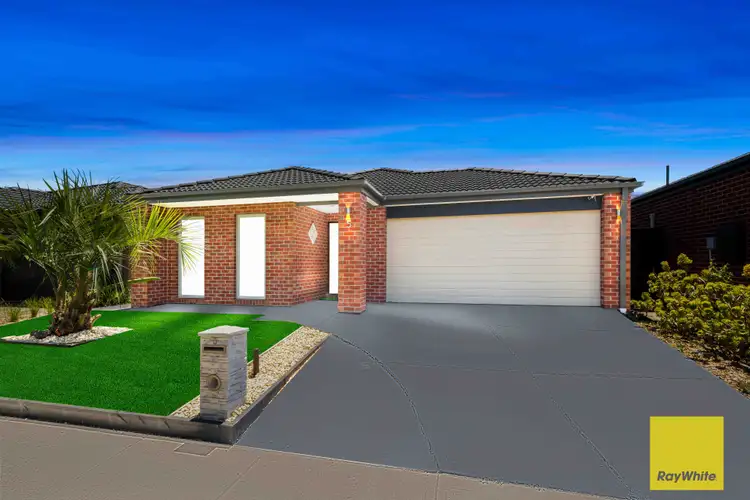 Second view of Homely house listing, 5 Manning Circuit, Tarneit VIC 3029