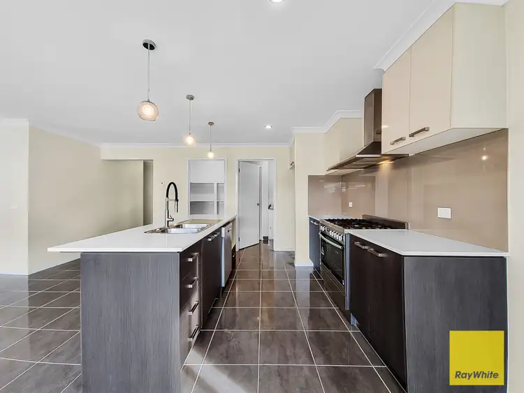 Fifth view of Homely house listing, 5 Manning Circuit, Tarneit VIC 3029