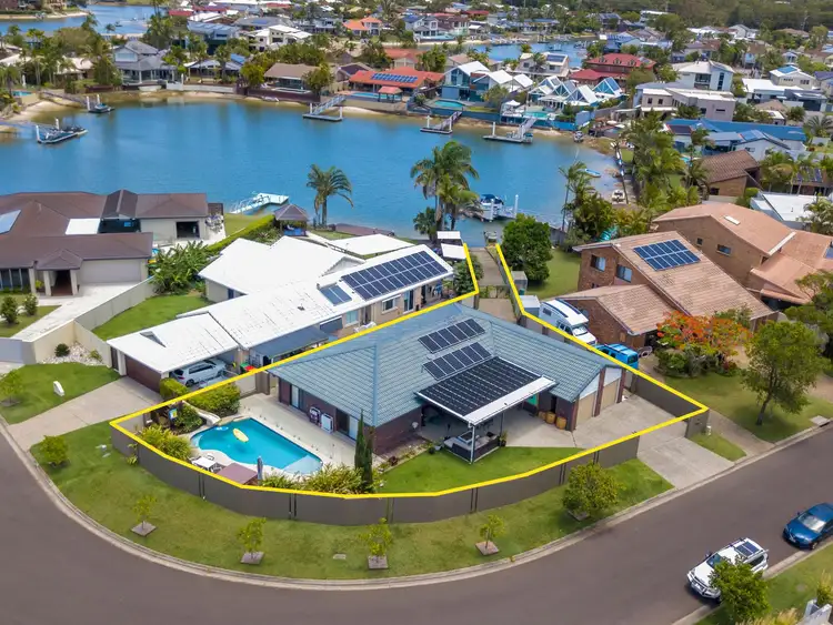 18 Aldinga Place, Mooloolaba QLD 4557