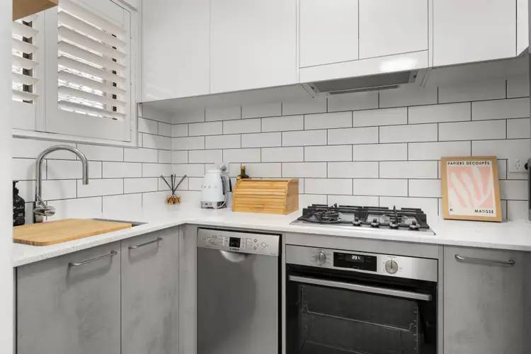 Fifth view of Homely apartment listing, 2/11 Beatrice Terrace, Ascot QLD 4007