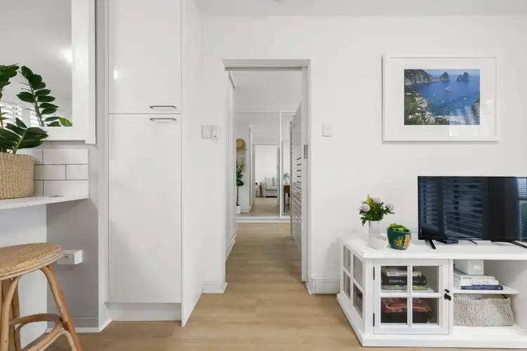 Sixth view of Homely apartment listing, 2/11 Beatrice Terrace, Ascot QLD 4007