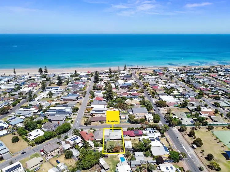 4 Carol Place, Moana SA 5169