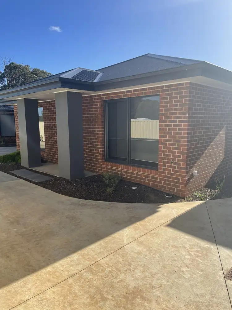 Main view of Homely townhouse listing, 4/33 Hogan Street, Tatura VIC 3616