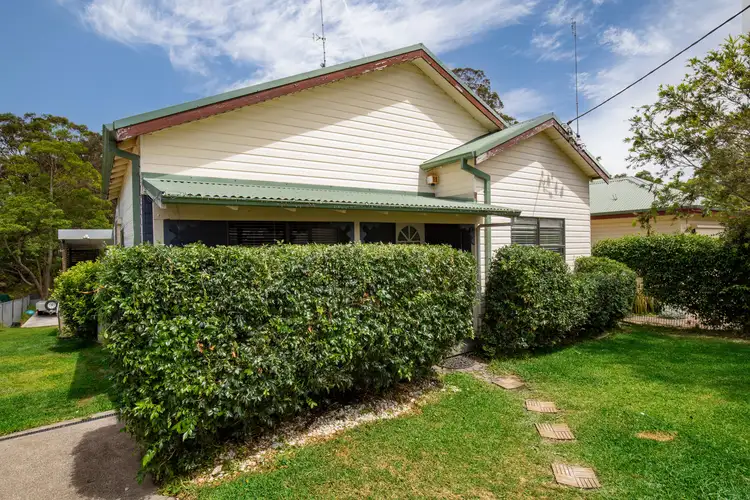 40 Laxton Crescent, Belmont North NSW 2280